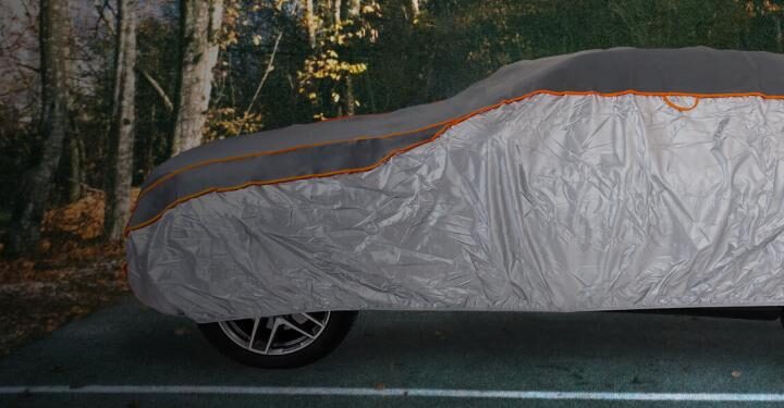 Proteggi la tua auto con il telo antigrandine: una soluzione intelligente firmata Withcar.it